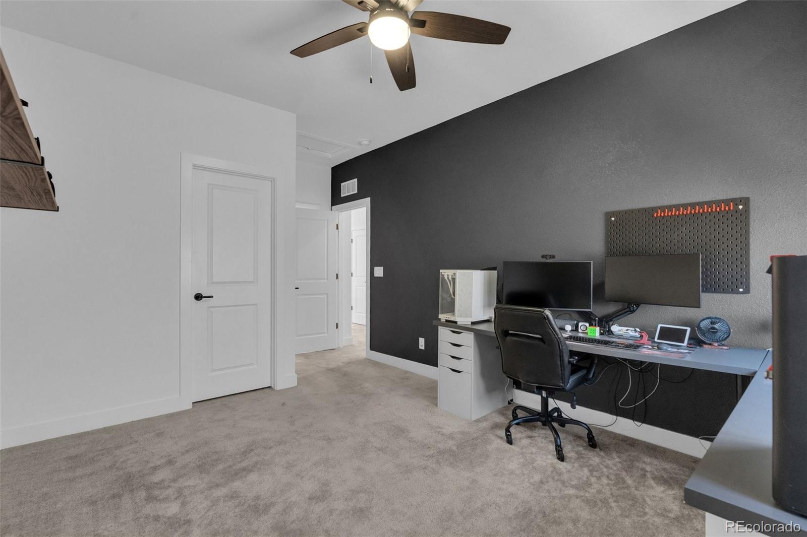 5647 Palmia Lane