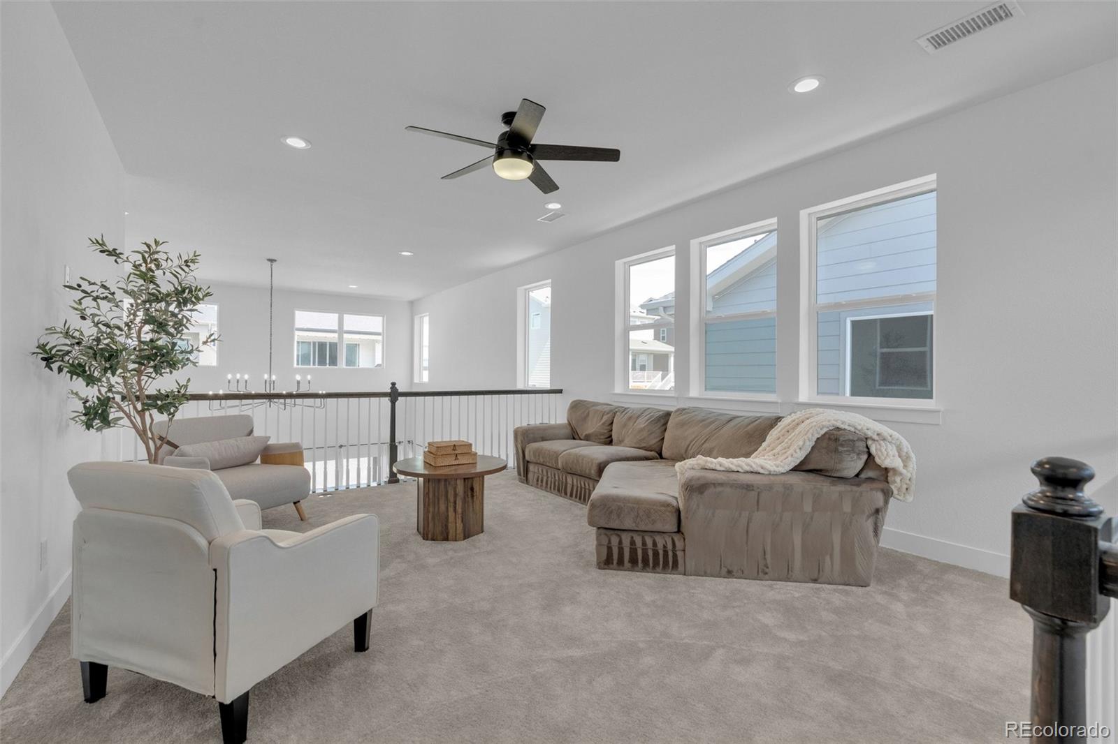 5647 Palmia Lane