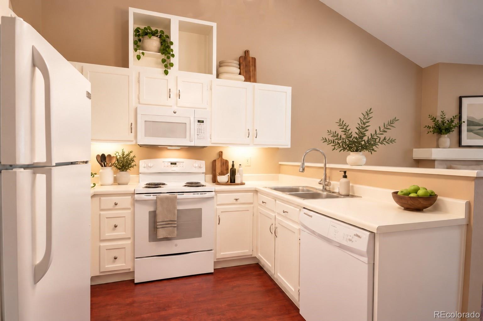 4675 S Dillon Court Unit: F114