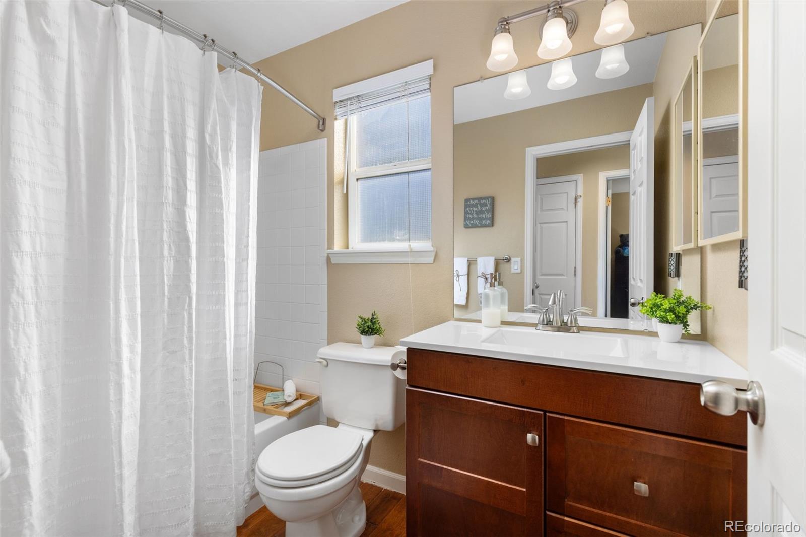 8480 Bluegrass Circle