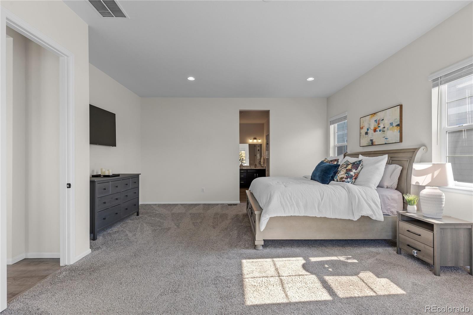 6083 Saddle Bow Avenue