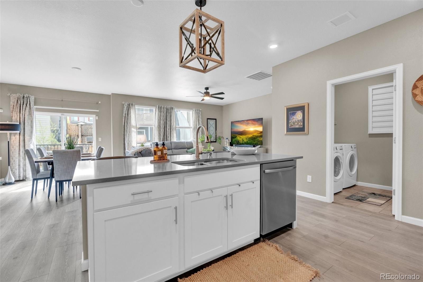 13998 Shasta Daisy Street