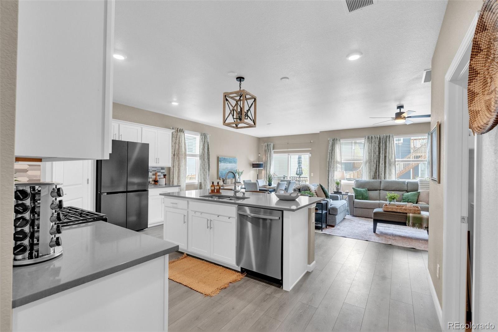 13998 Shasta Daisy Street