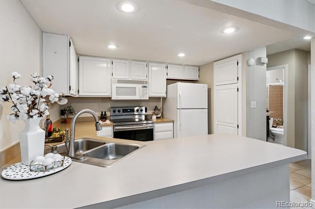 2685 S Dayton Way Unit: 273