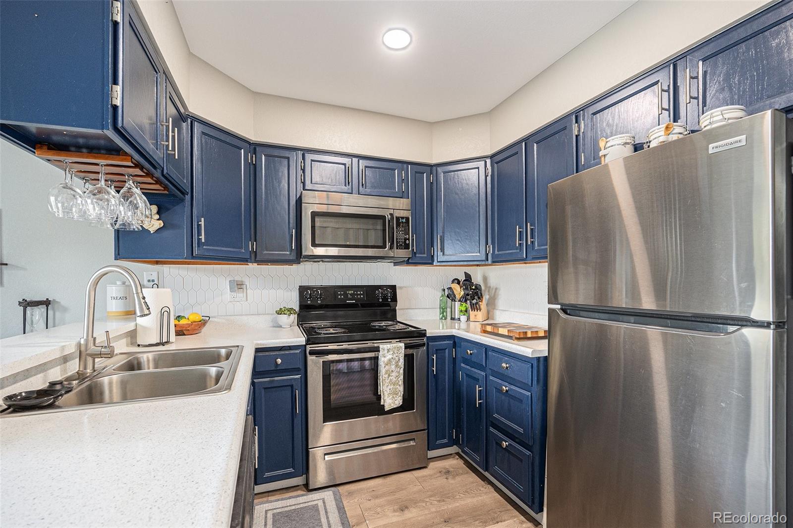 11987 E Kepner Drive