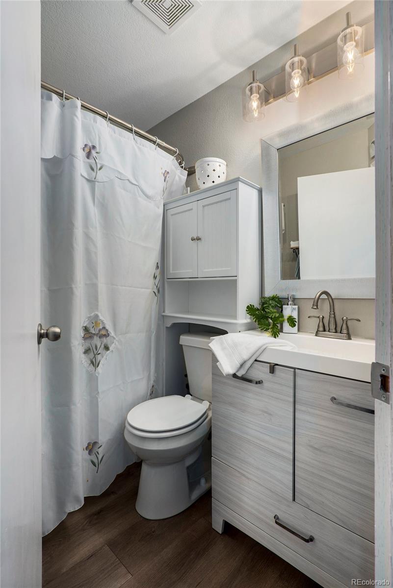 11987 E Kepner Drive