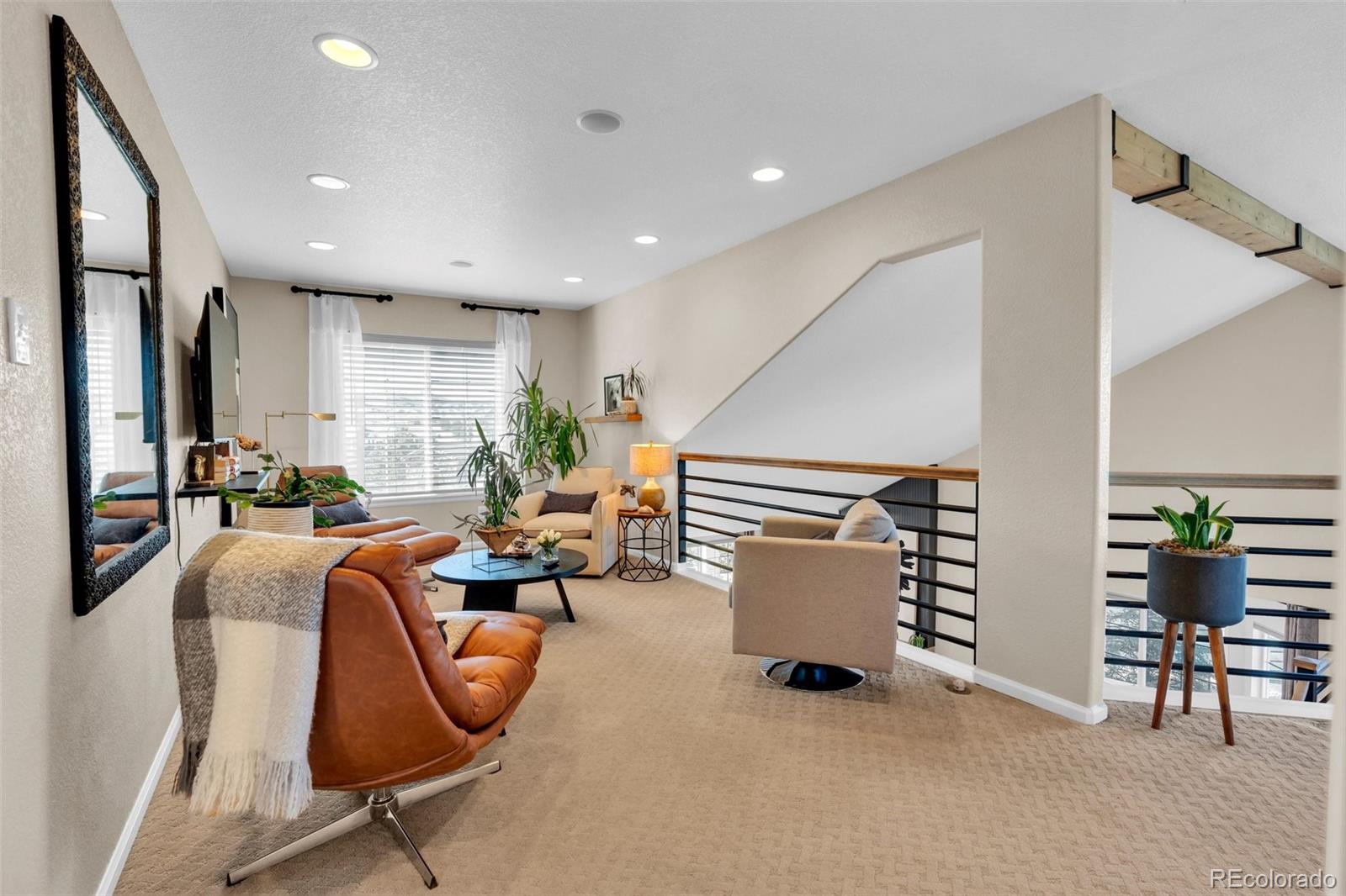 2485 Bellavista Street