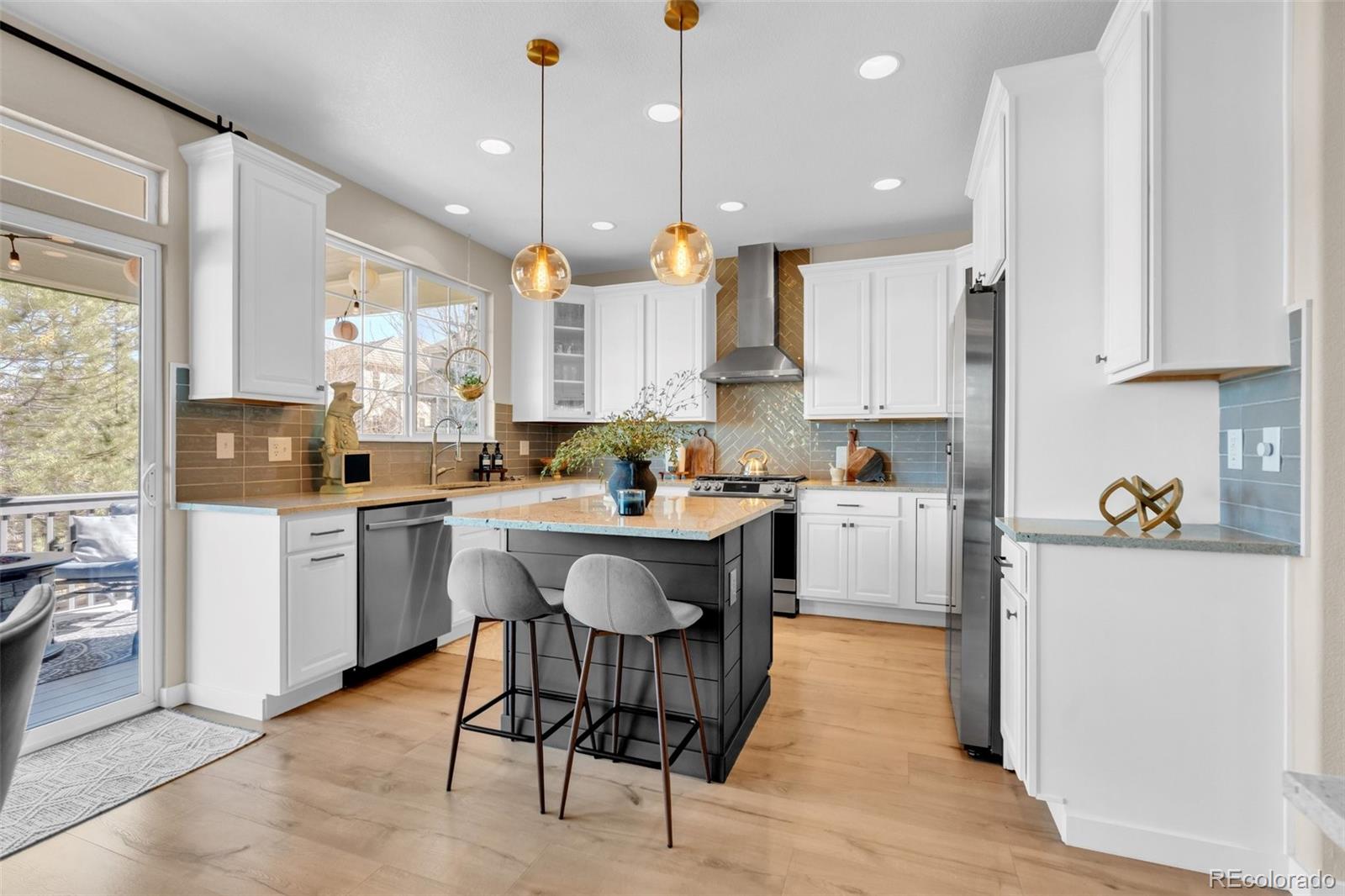 2485 Bellavista Street