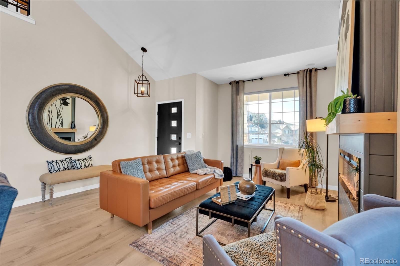 2485 Bellavista Street