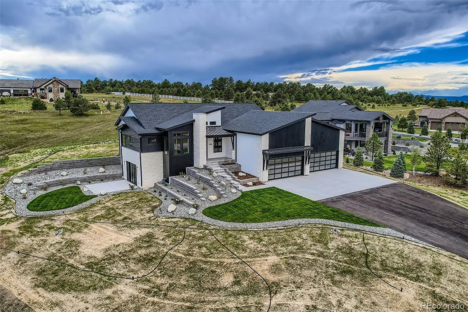 3826 Pinehurst Circle