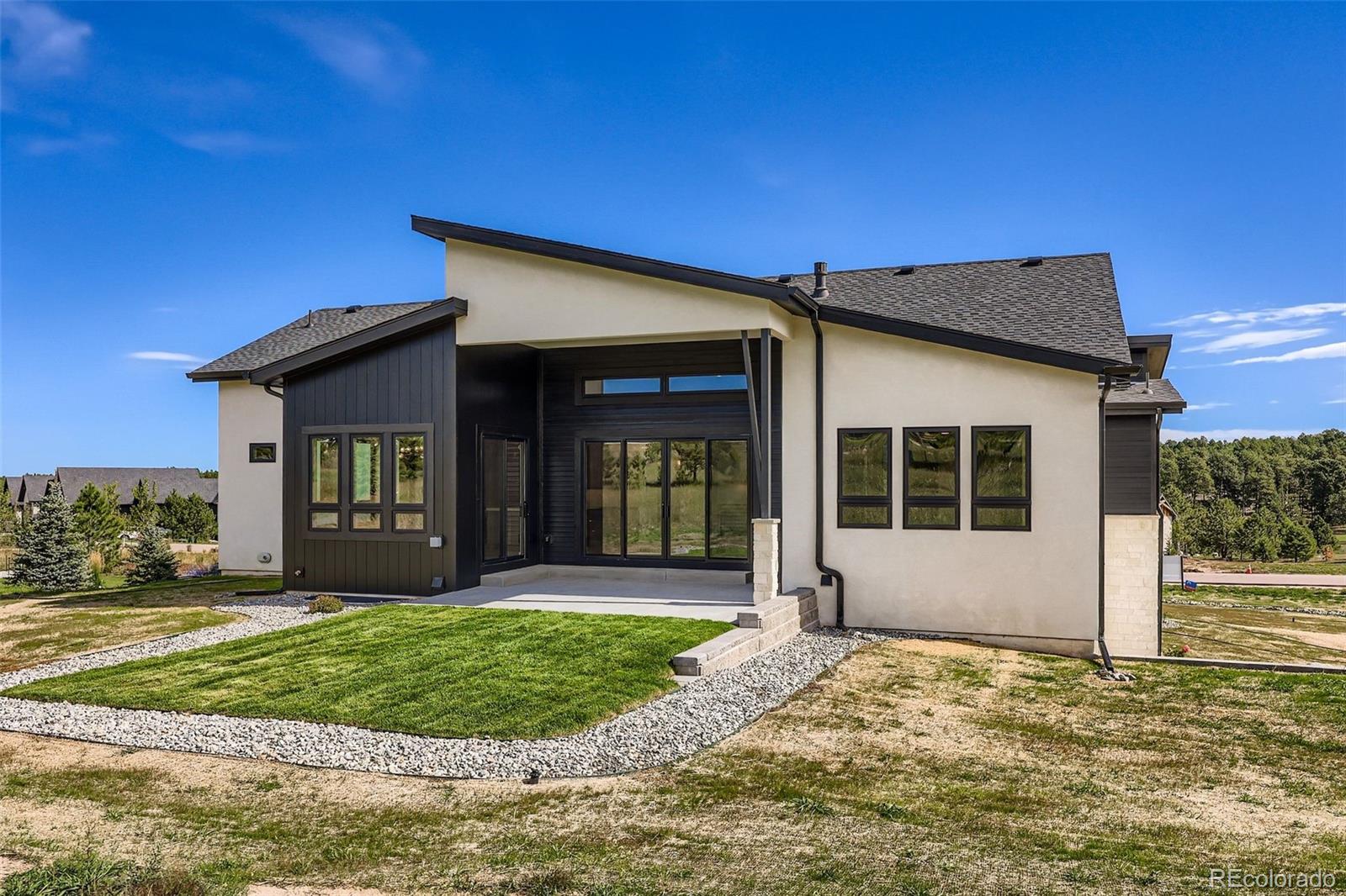 3826 Pinehurst Circle