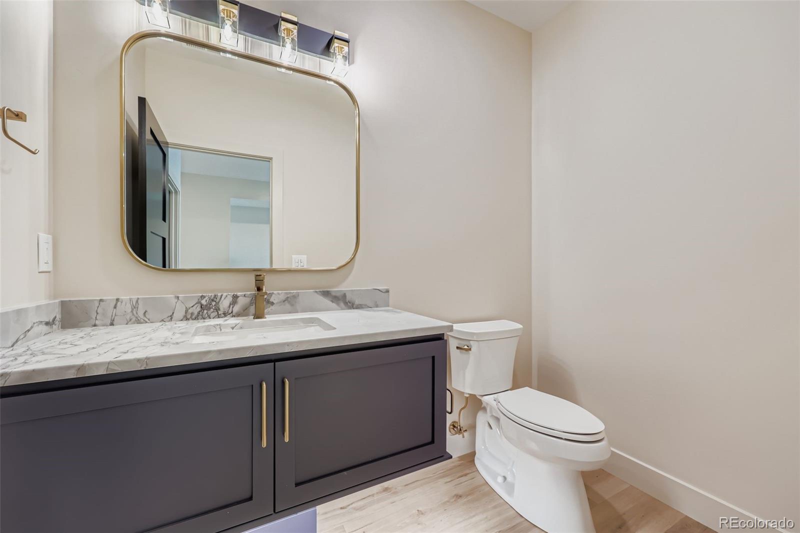 3826 Pinehurst Circle