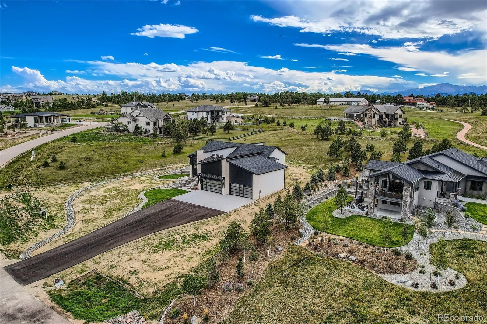 3826 Pinehurst Circle