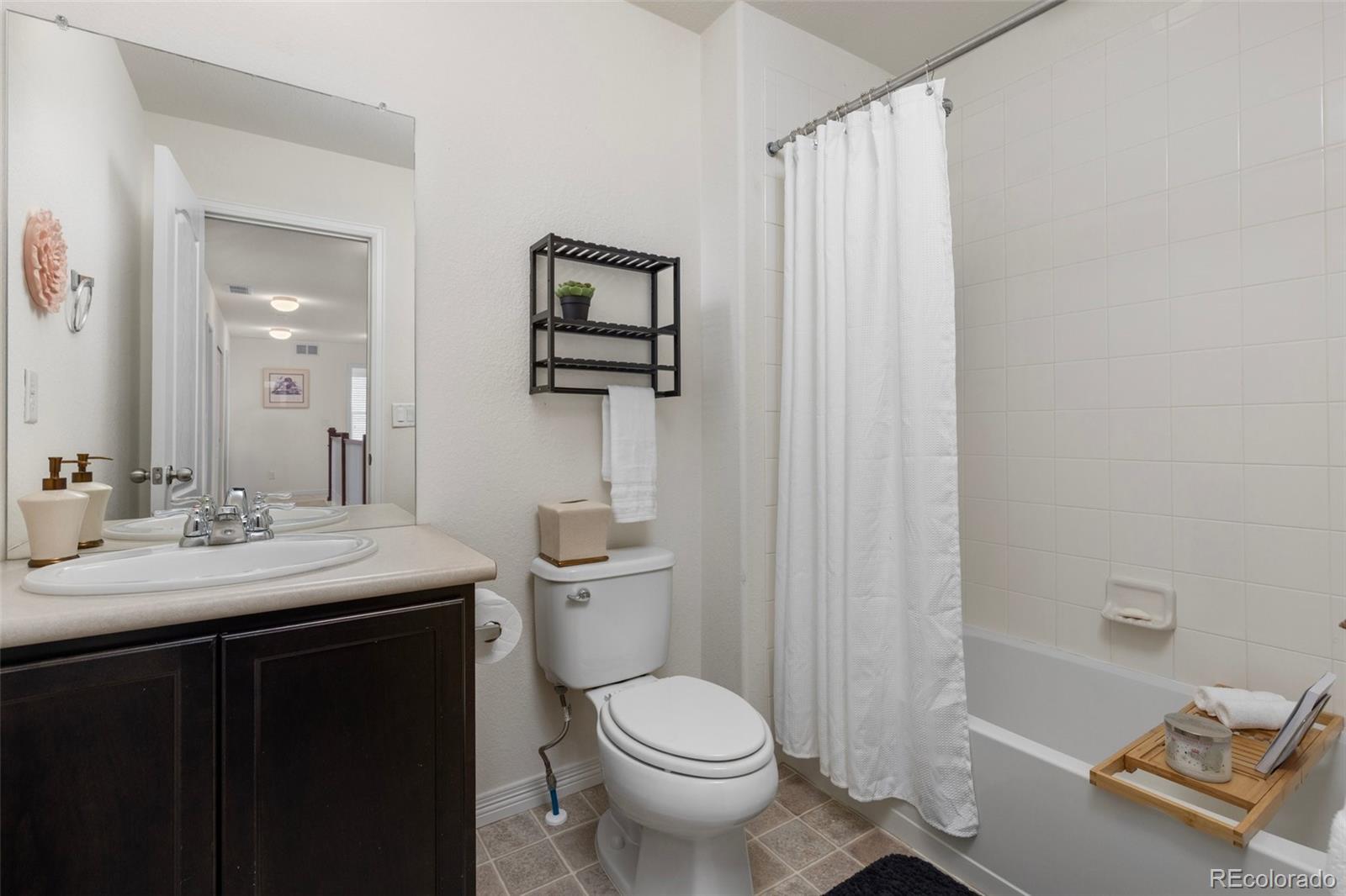 15446 Coopers Hawk Way