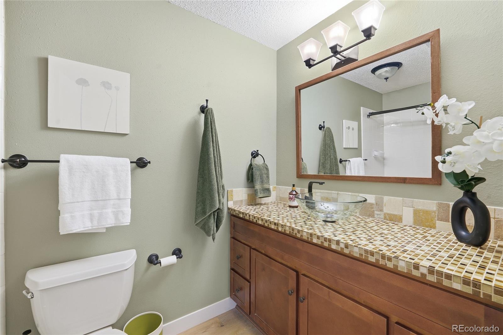 2260 E Geddes Avenue Unit: H