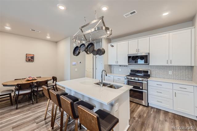 13815 Vispo Way