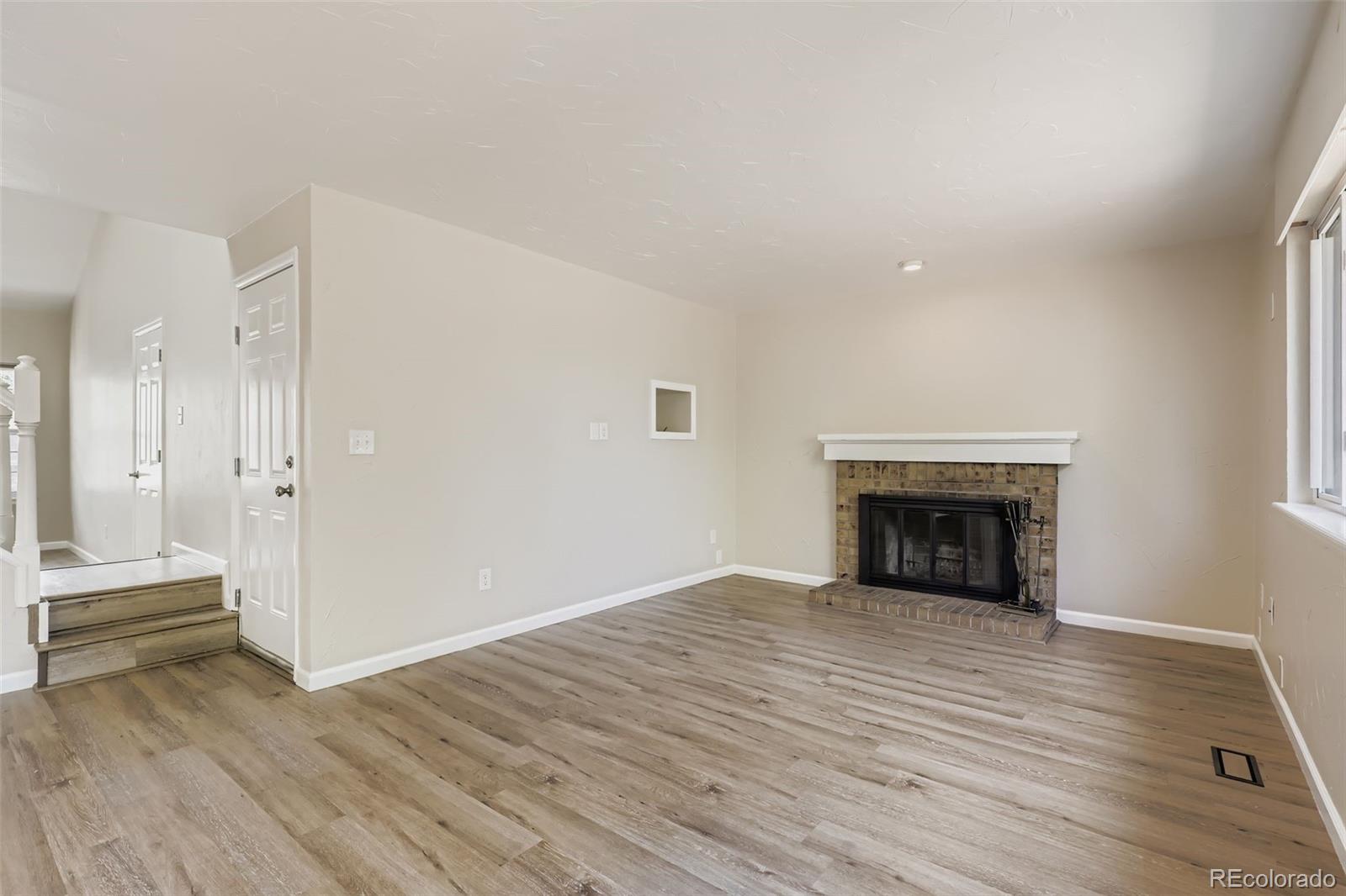 8715 Aspen Court