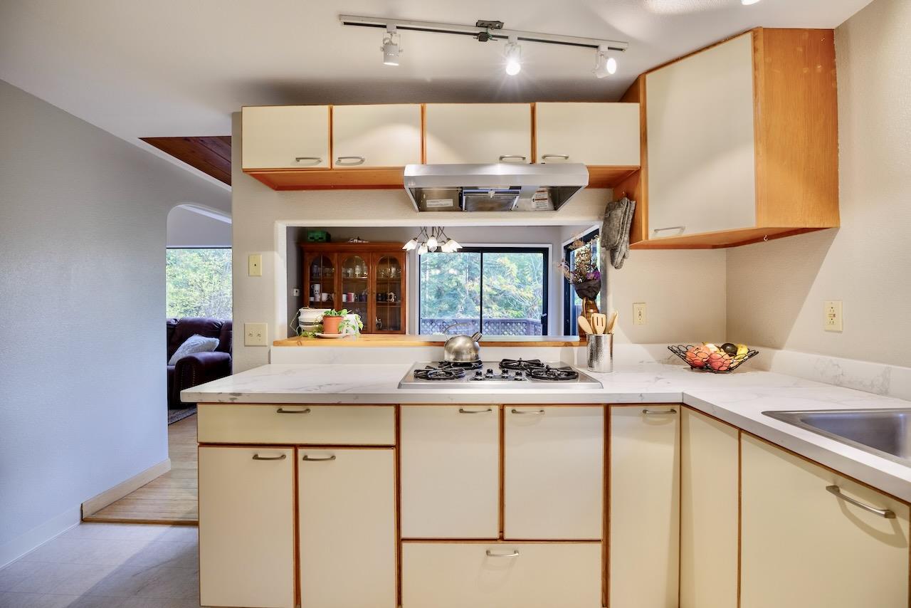 425 Valley View Avenue