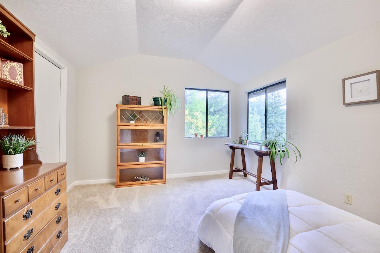 425 Valley View Avenue