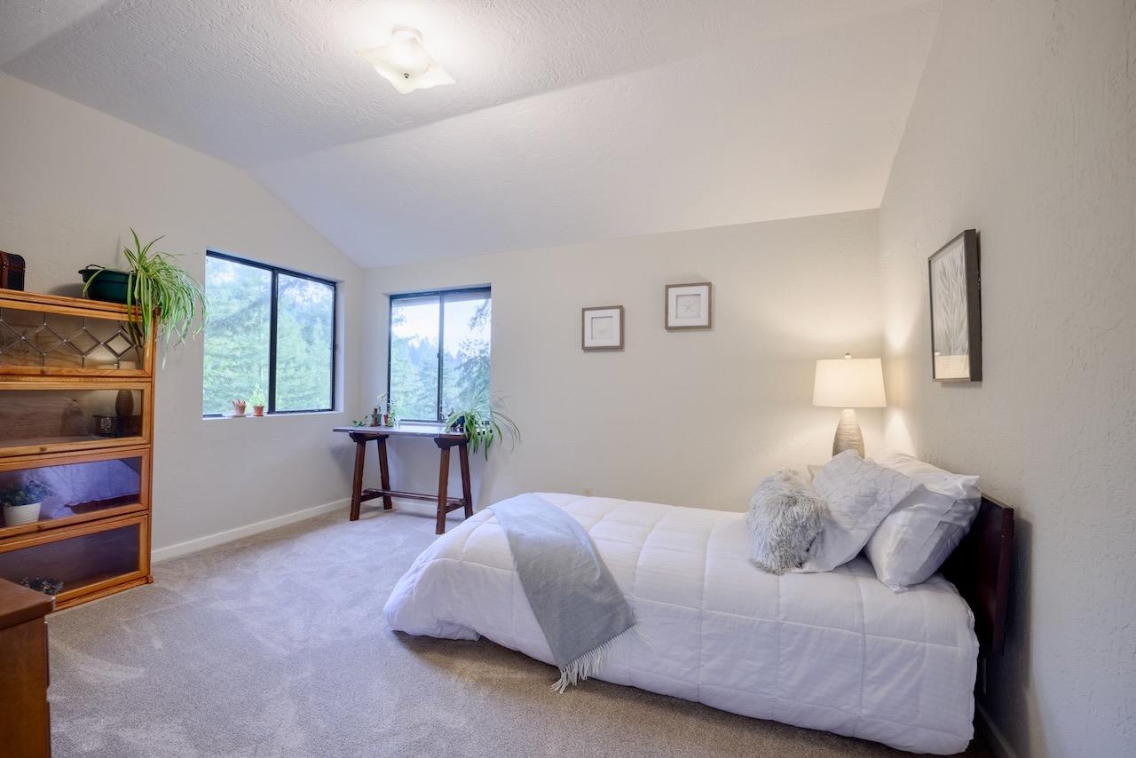 425 Valley View Avenue