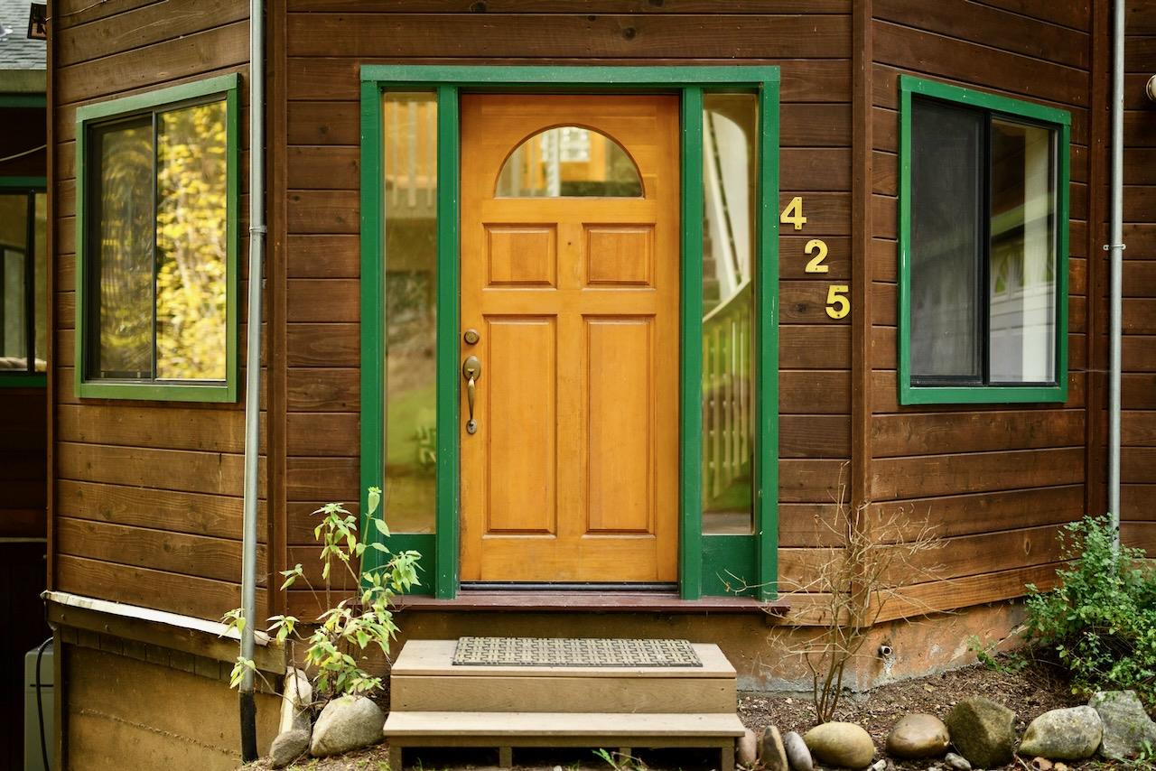 425 Valley View Avenue