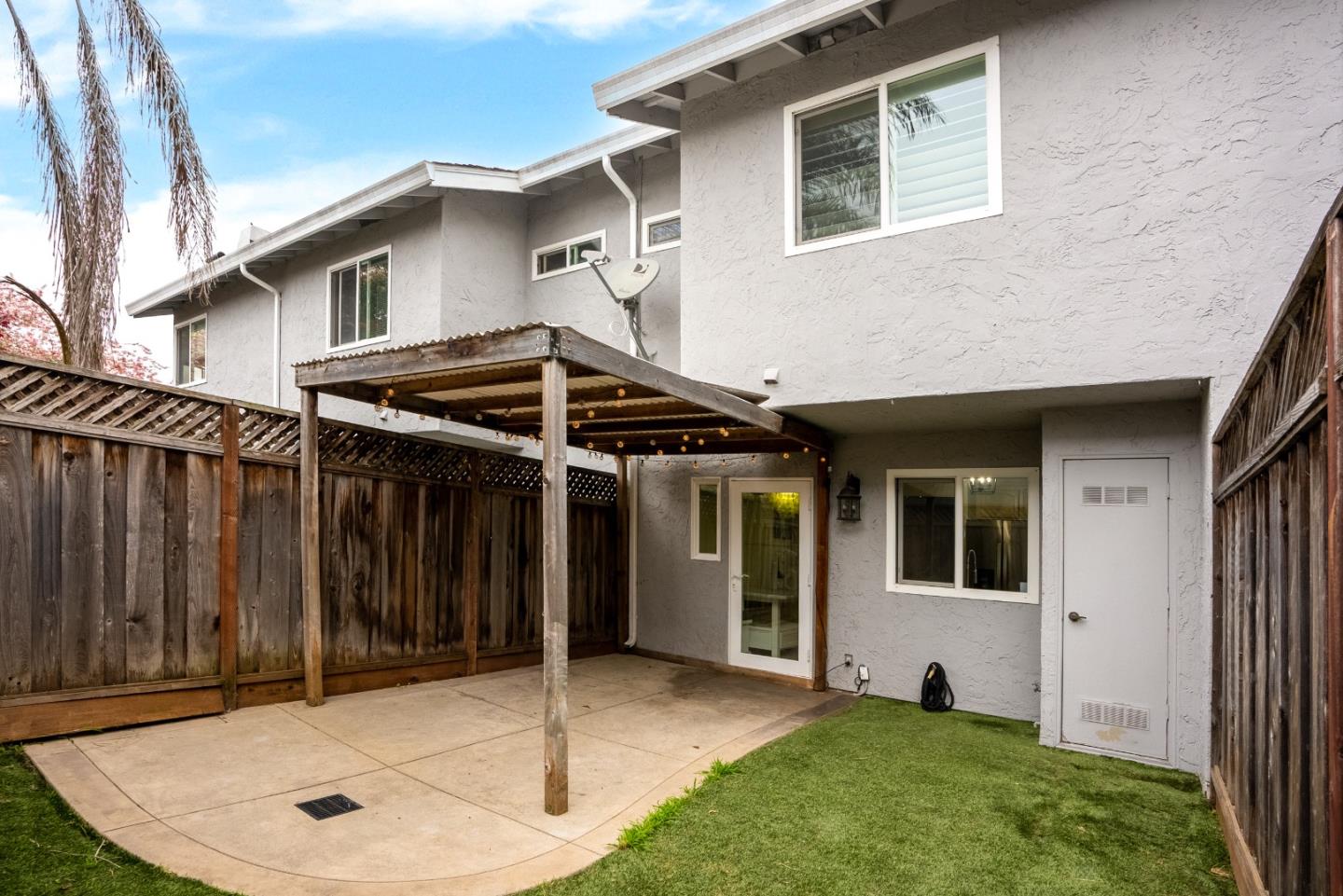 294 Bonefish Court