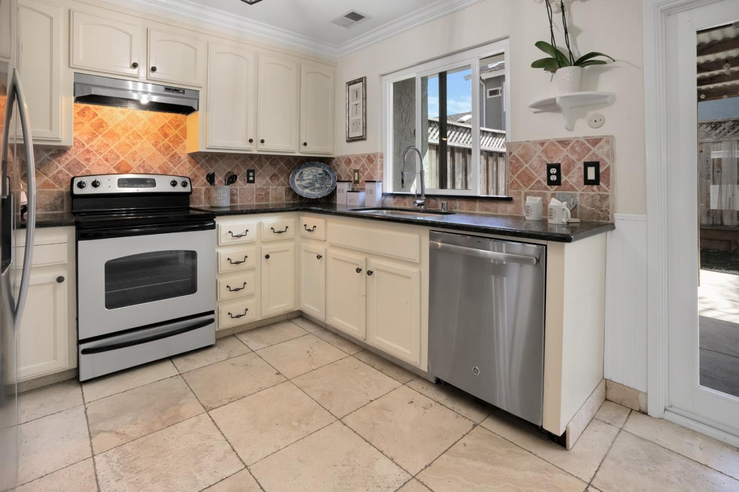 294 Bonefish Court