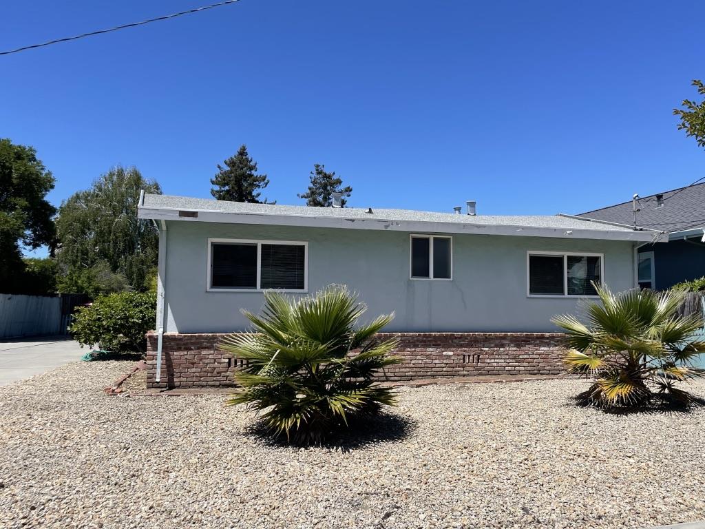 813 -815 Windham Street