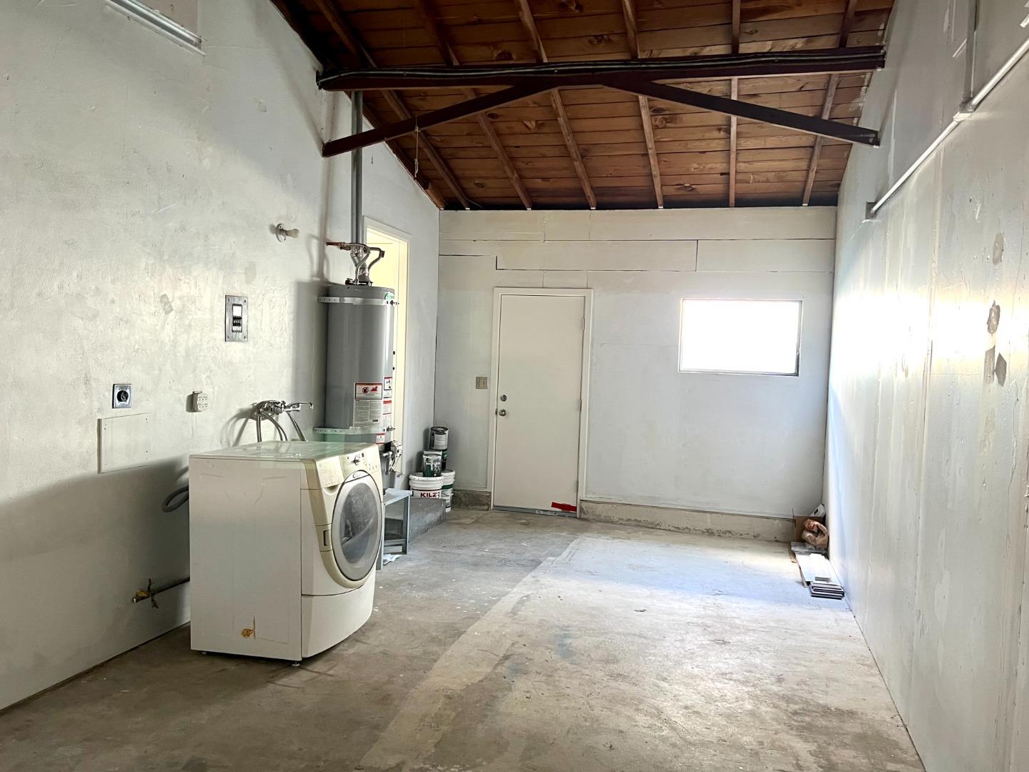 813 -815 Windham Street