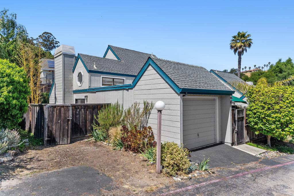 2601 Hambleton Lane