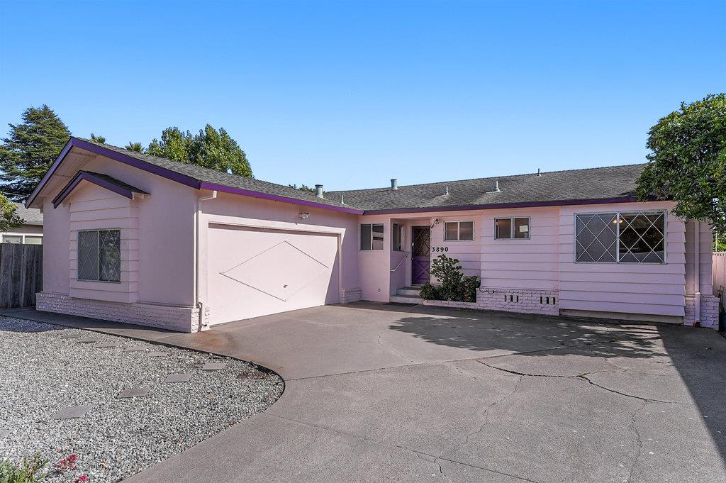 3890 Reposa Avenue