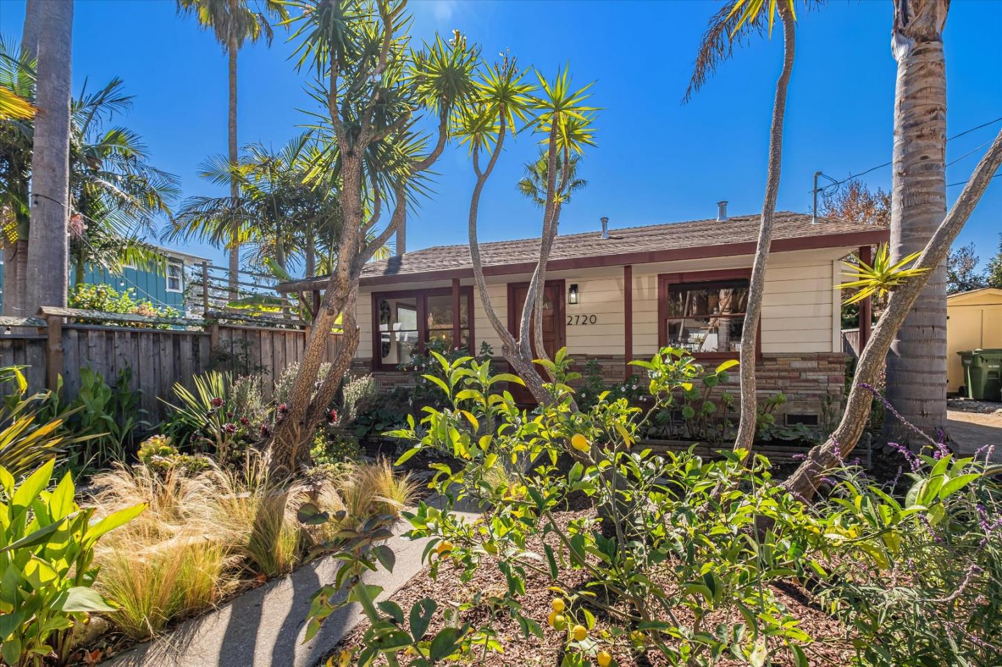 2720 Placer Street