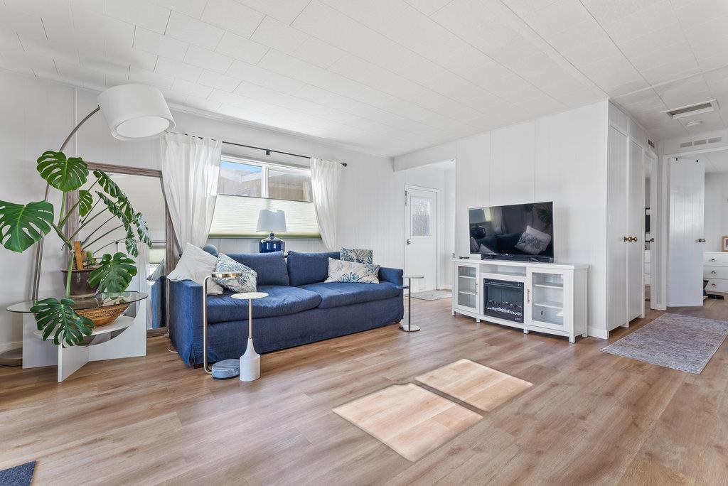 1555 Merrill St Unit: 121