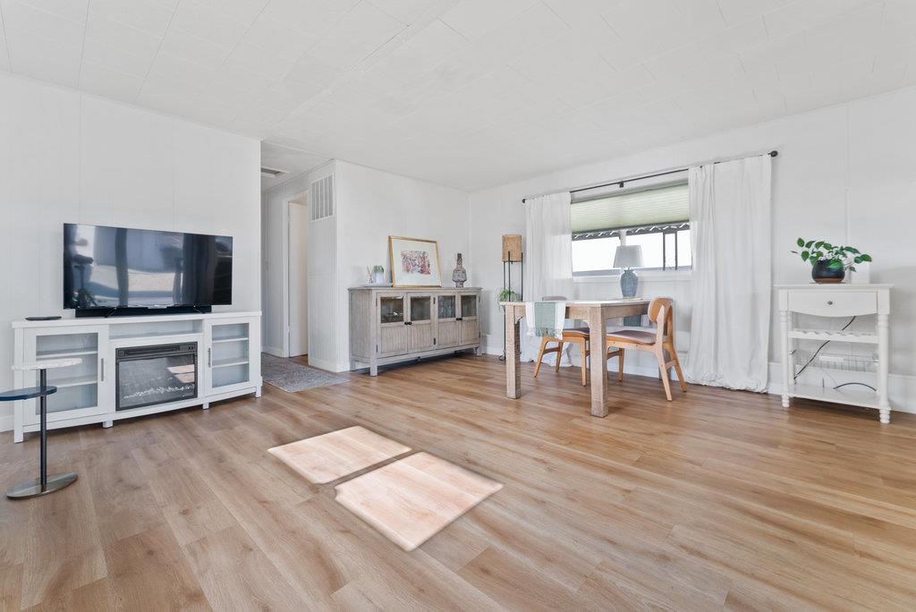 1555 Merrill St Unit: 121