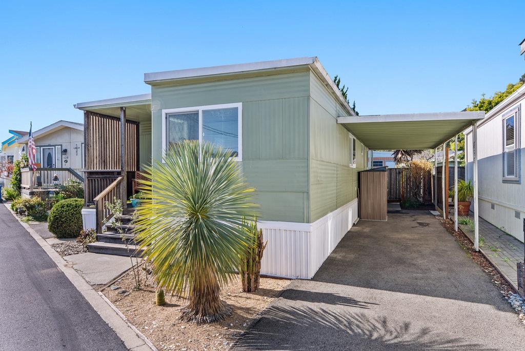 1555 Merrill St Unit: 121