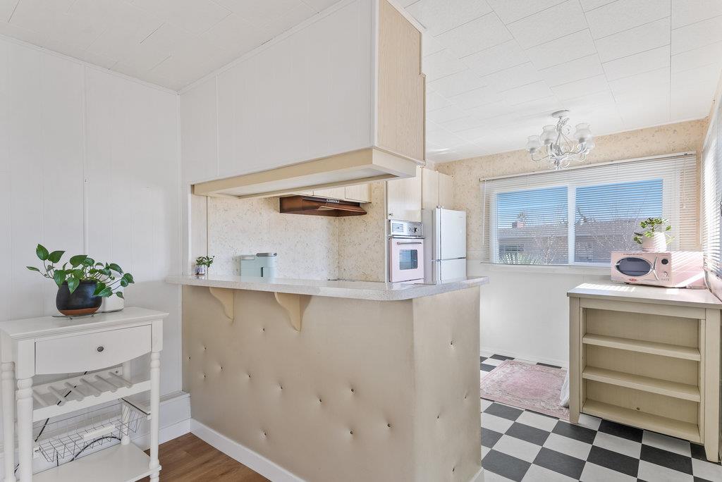 1555 Merrill St Unit: 121