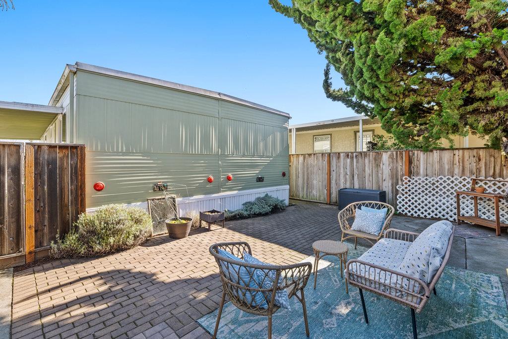 1555 Merrill St Unit: 121