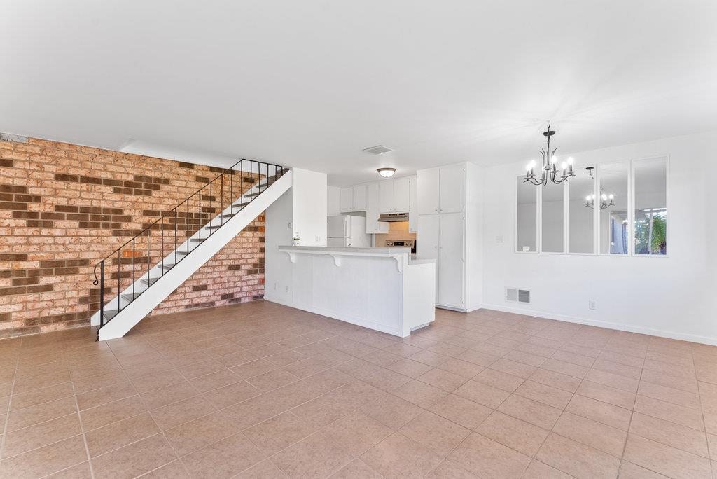 4415 Diamond Street 3