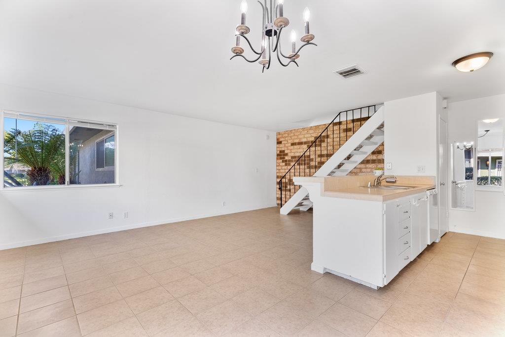 4415 Diamond Street 3