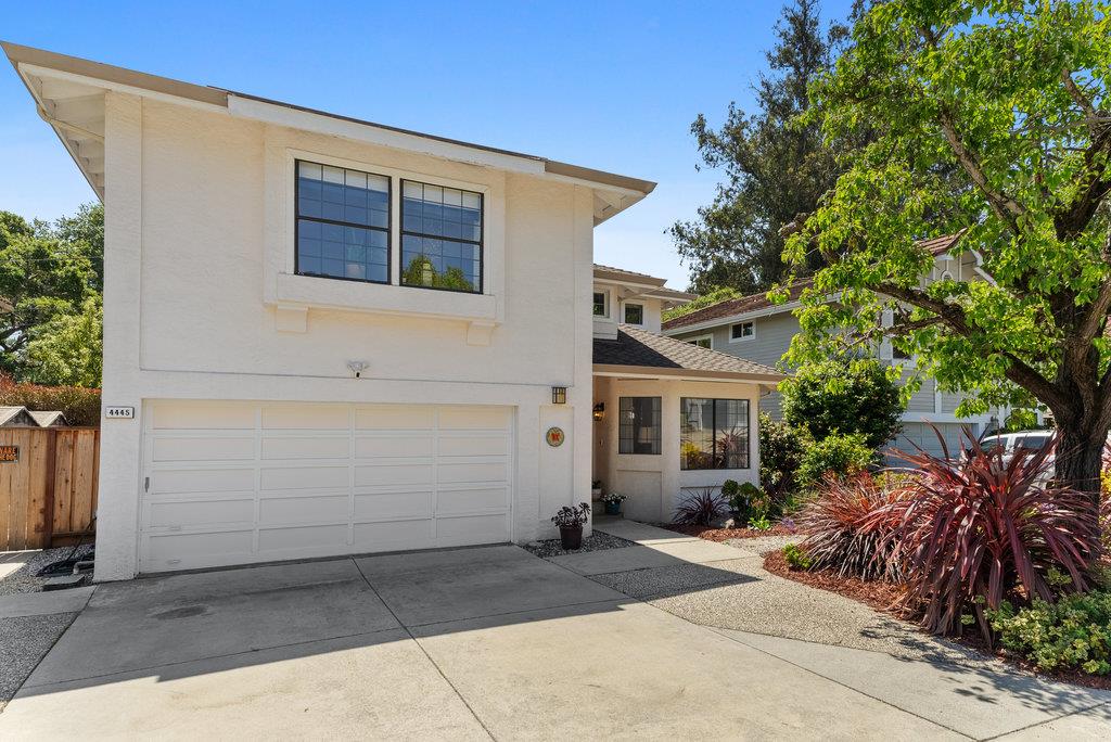 4445 Esta Lane