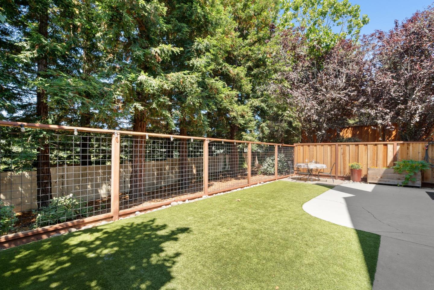 205 Sidesaddle Circle