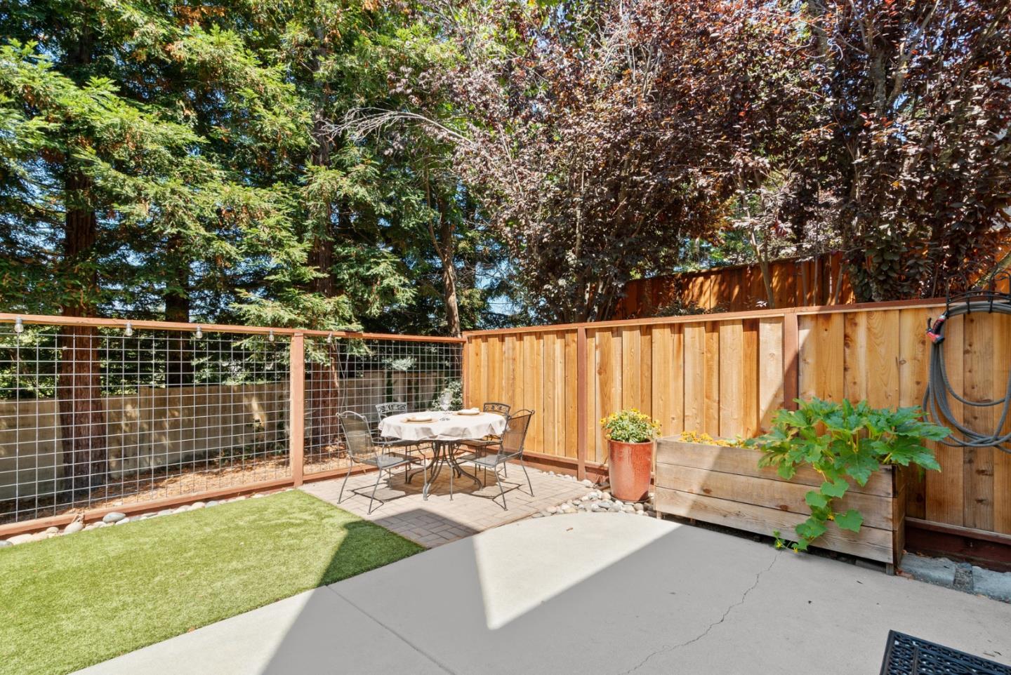 205 Sidesaddle Circle