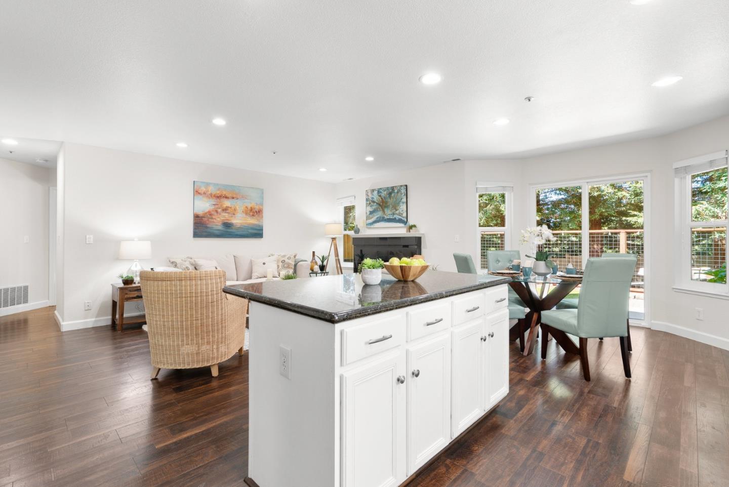 205 Sidesaddle Circle