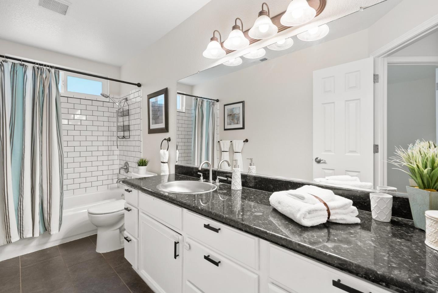 205 Sidesaddle Circle