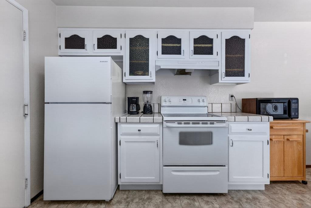 486 Cloudview Drive