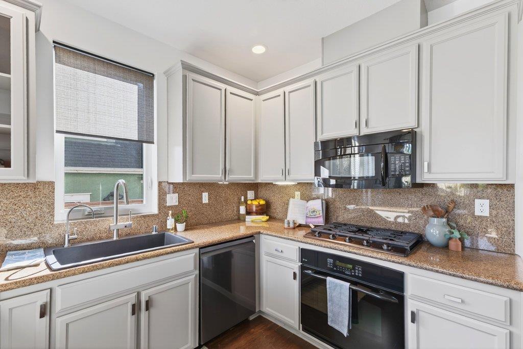 1055 Nobel Drive