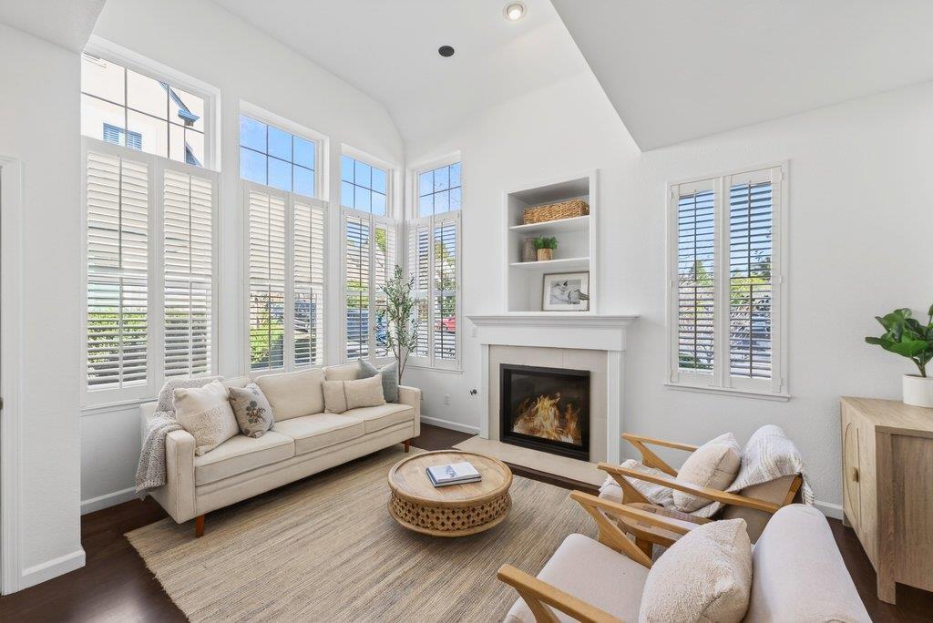 1055 Nobel Drive