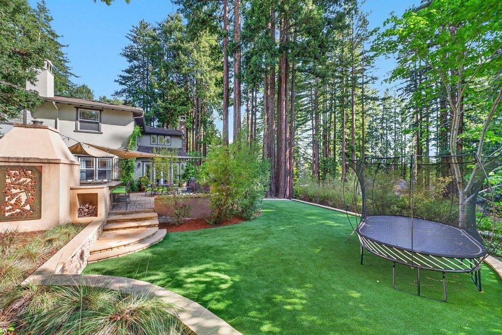 121 Palomino Way