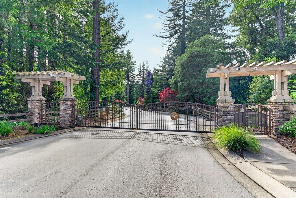 121 Palomino Way