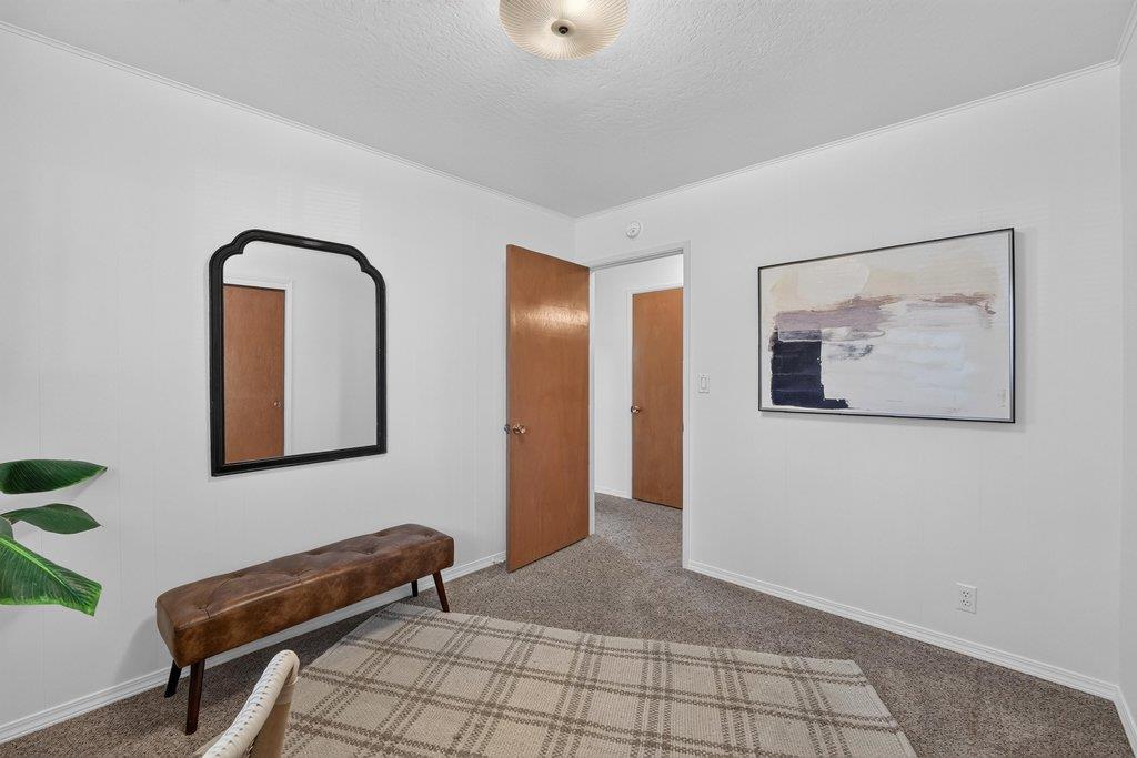 2201 40th AVE